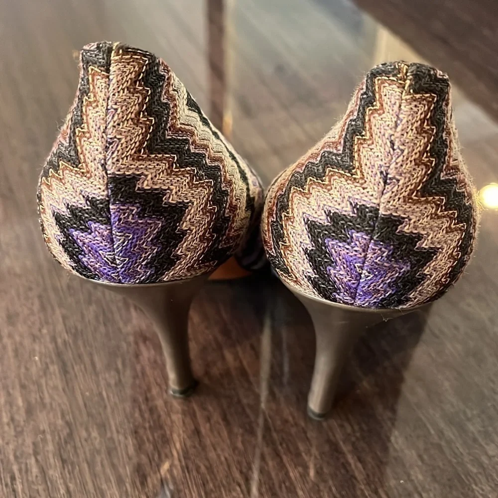 Missoni 37.5 / 7.5 Rashel Signature Chevron Pumps Heels